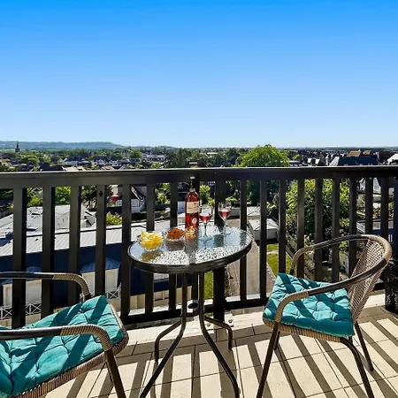 Cotier A - & Parking Prive Apartament